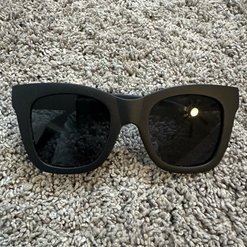 Quay Stylish Black Sunglasses